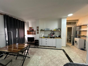 Isli Plazh 13 Studio